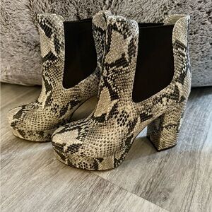 Sam Edelman Abella Boots